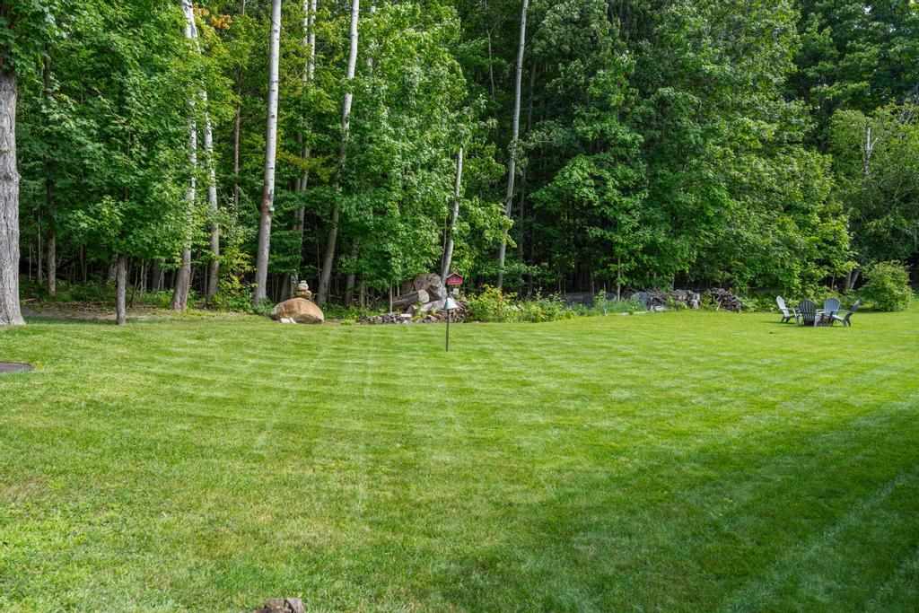 1325 Pleasant Avenue Boyne City MI 49712