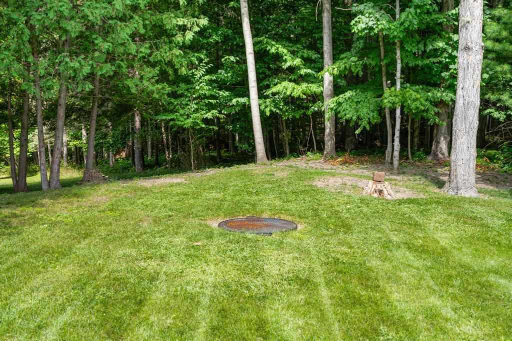 1325 Pleasant Avenue Boyne City MI 49712