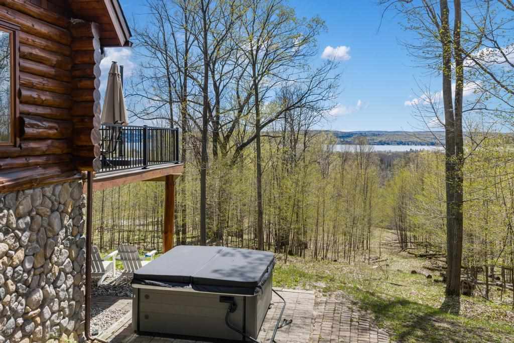 2050 Timber Ridge Trail Boyne City MI 49712