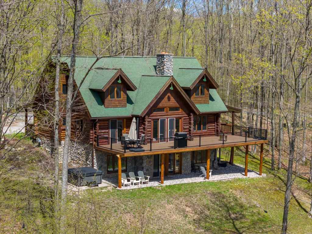 2050 Timber Ridge Trail Boyne City MI 49712