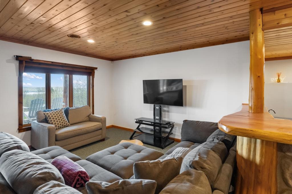 2050 Timber Ridge Trail Boyne City MI 49712