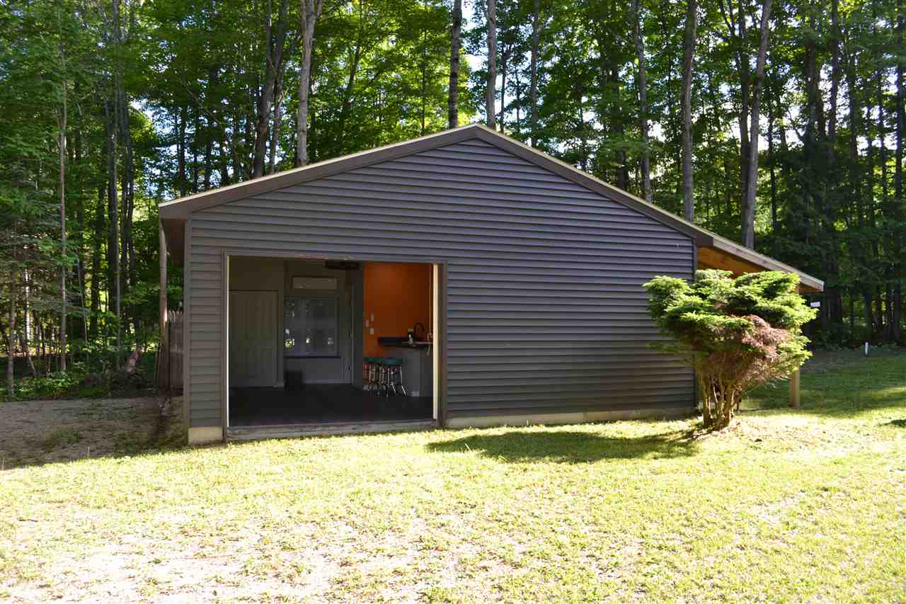 5685 Six Mile Lake Road East Jordan MI 49727