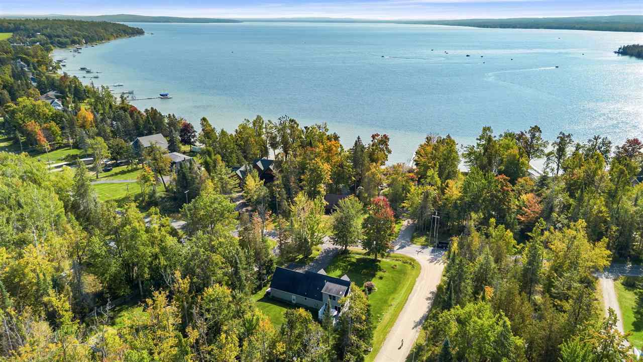 10826 Chickagami Trail Brutus MI 49716