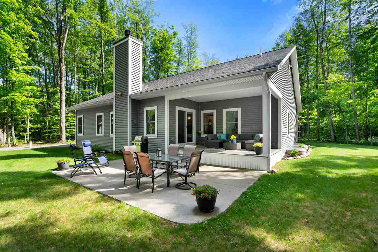 8695 Springridge Drive Petoskey MI 49770