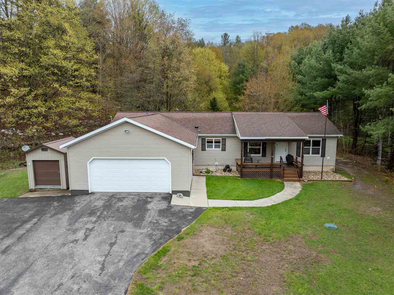 2880 Rushton Road Central Lake MI 49622
