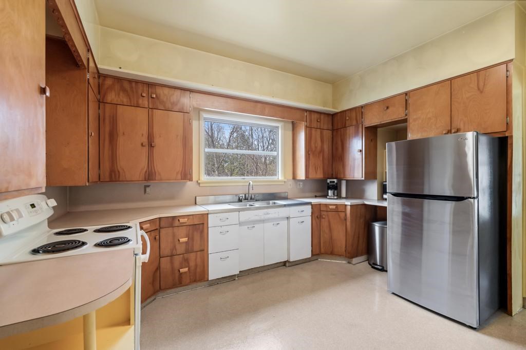 619 Kalamazoo Avenue Petoskey MI 49770