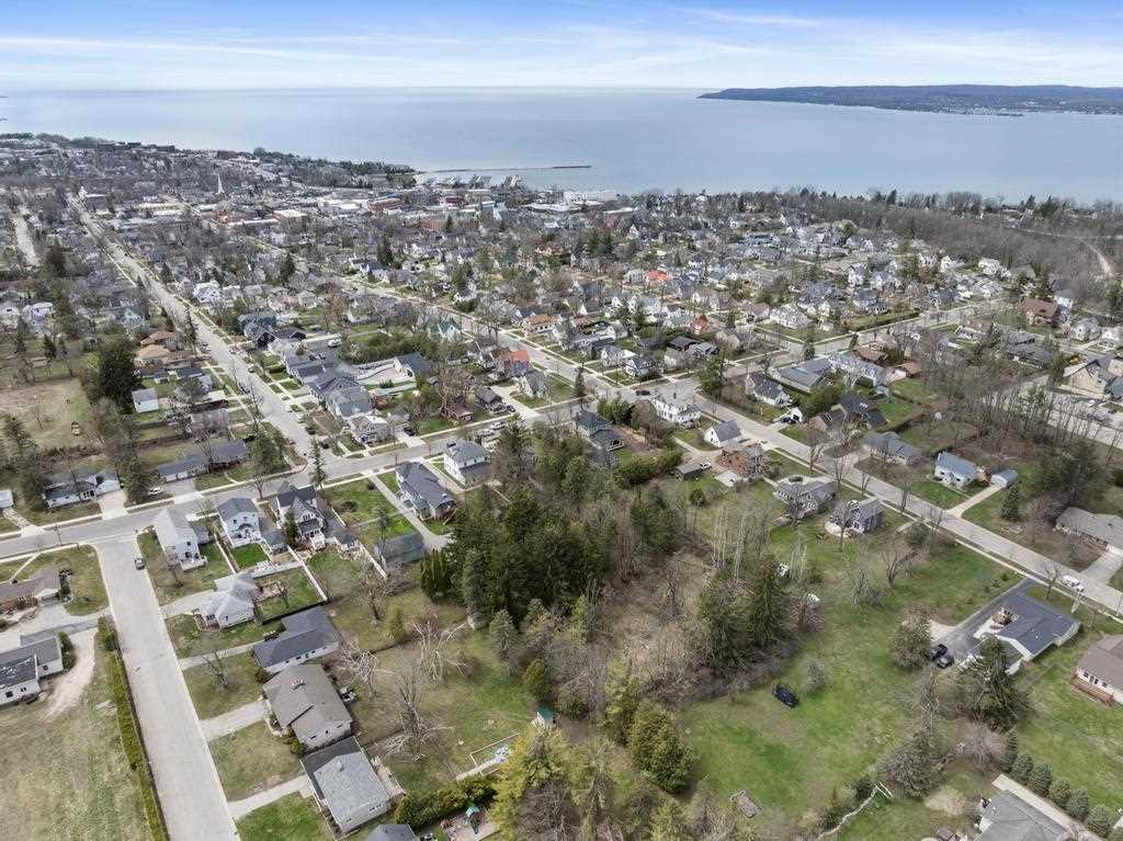 619 Kalamazoo Avenue Petoskey MI 49770