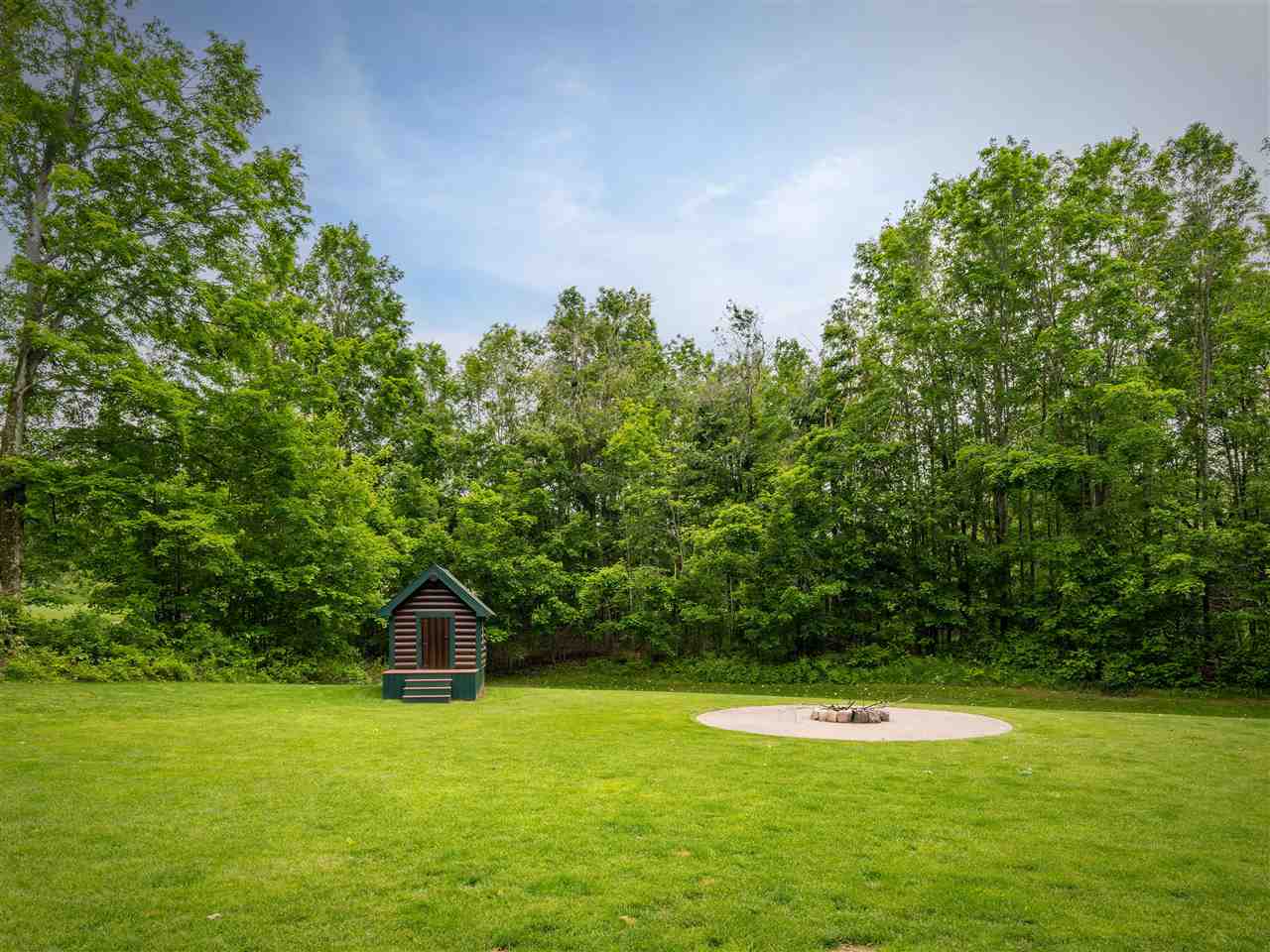 6598 Forest Way Harbor Springs MI 49740