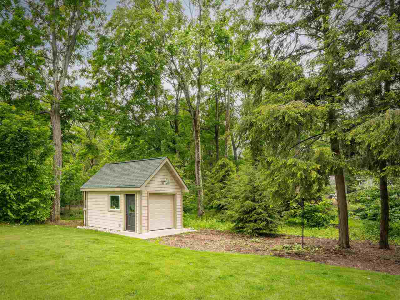 6598 Forest Way Harbor Springs MI 49740