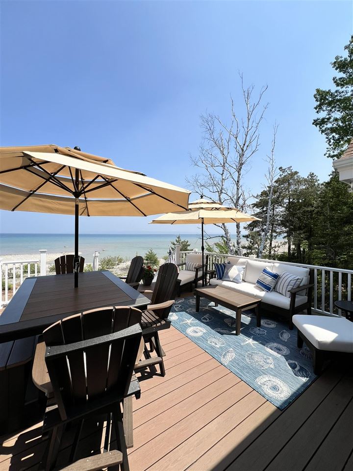 7585 Nine Mile Point Drive Charlevoix MI 49720