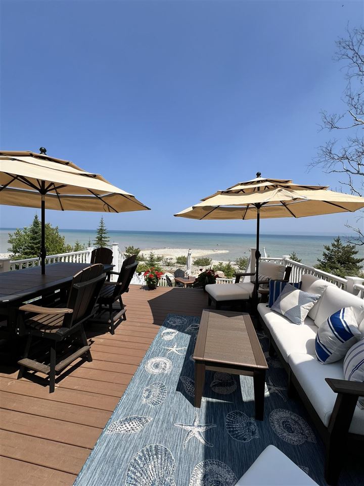7585 Nine Mile Point Drive Charlevoix MI 49720