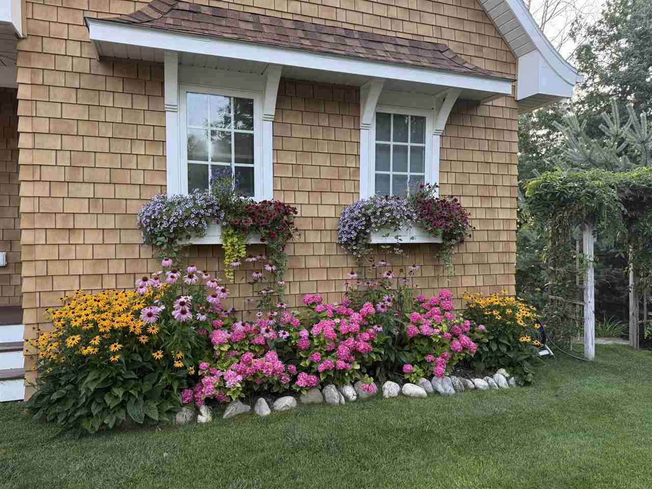 7585 Nine Mile Point Drive Charlevoix MI 49720
