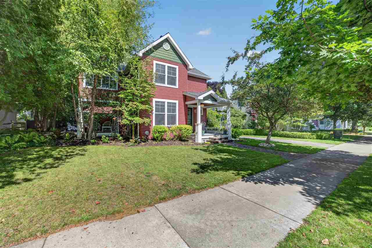 307 Antrim Street Charlevoix MI 49720
