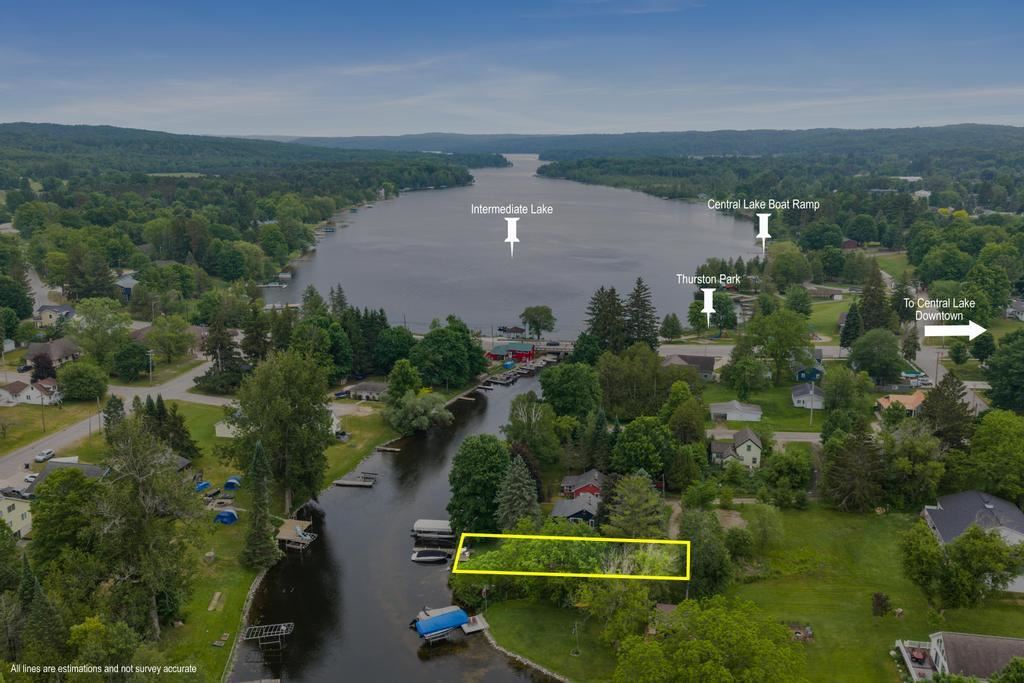 7752 Maple Street Central Lake MI 49622