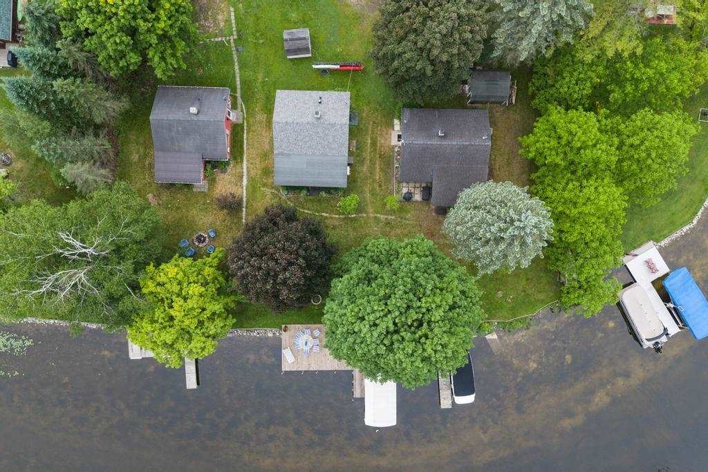 7752 Maple Street Central Lake MI 49622