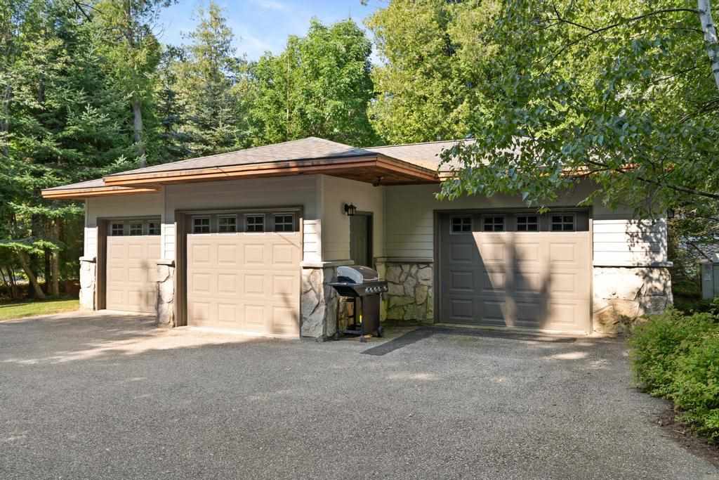 1308 Wenniway Mackinaw City MI 49701