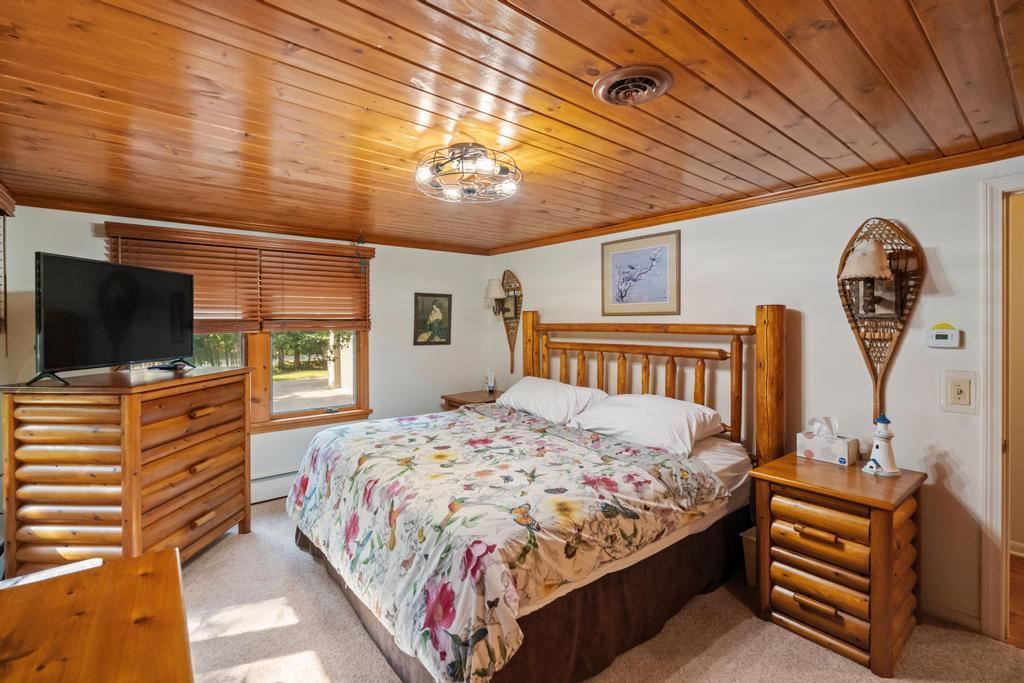 1308 Wenniway Mackinaw City MI 49701