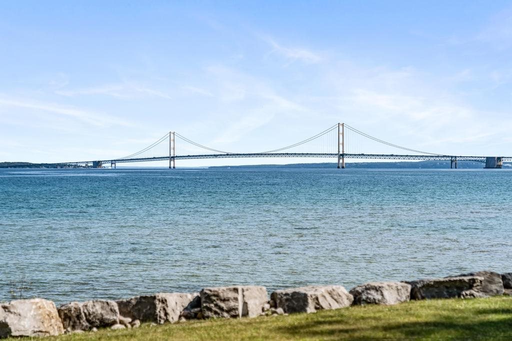 1308 Wenniway Mackinaw City MI 49701