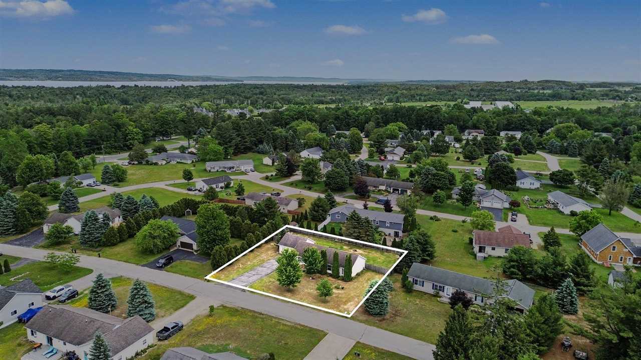 5110 Church Hill Charlevoix MI 49720
