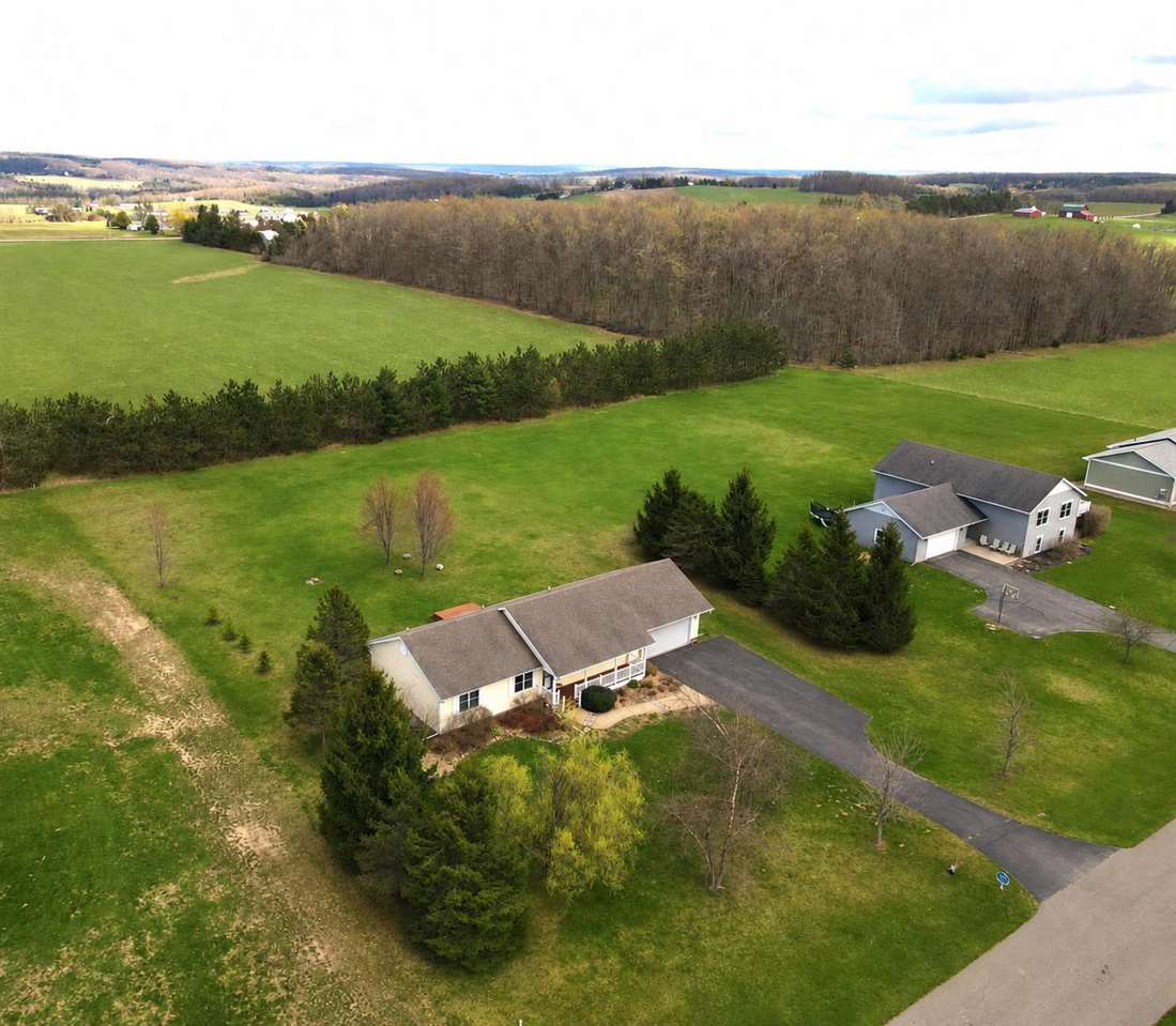 1362 Tracy Lane Petoskey MI 49770