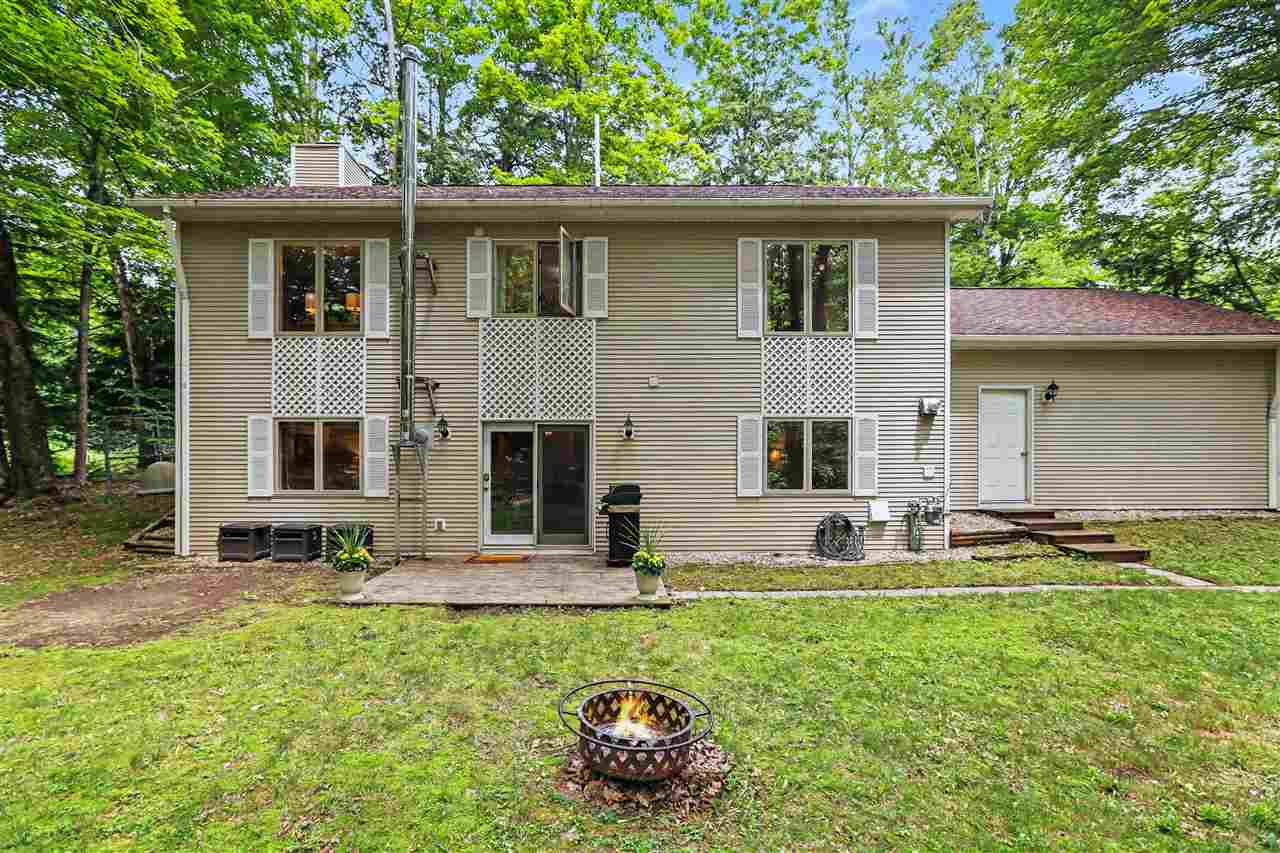 2525 Hemlock Lane Petoskey MI 49770