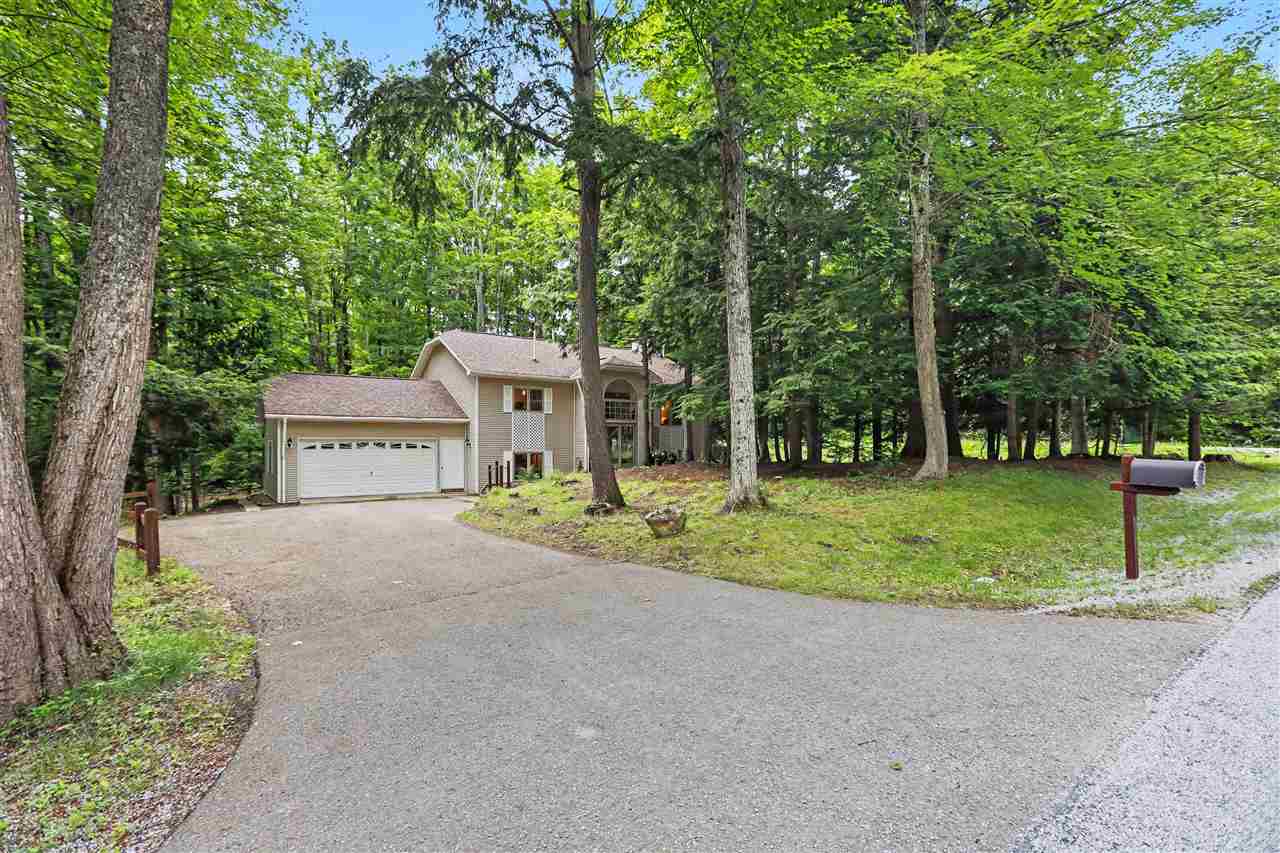 2525 Hemlock Lane Petoskey MI 49770