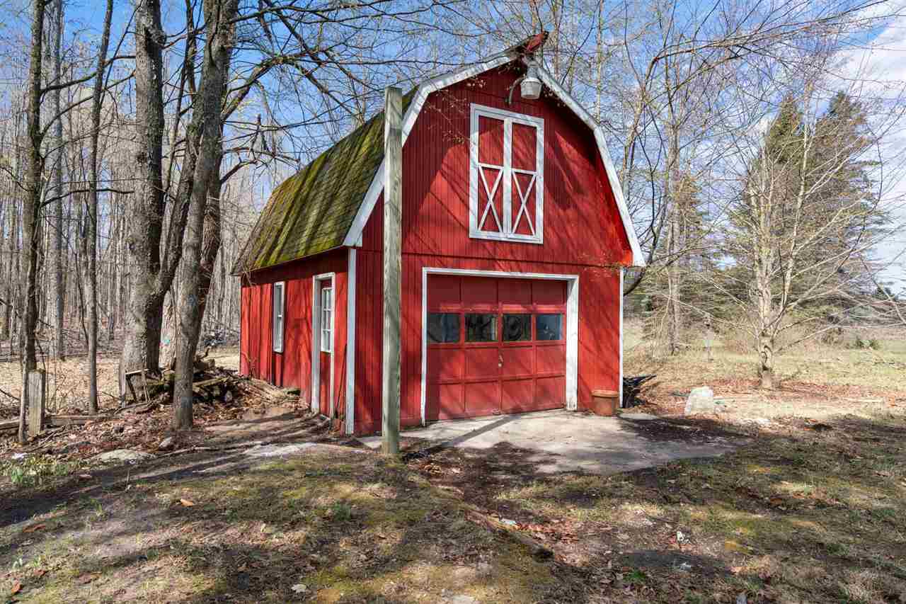 8262 Hilltop Road Alanson MI 49706-1234