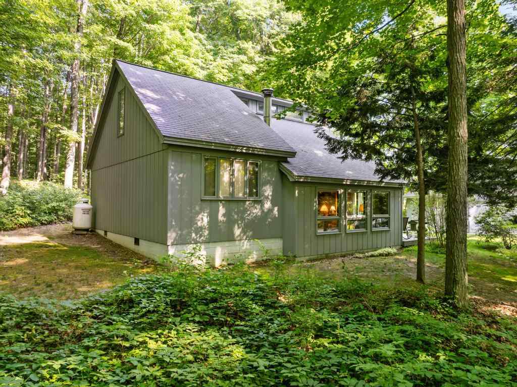 5020 Dingman School Road East Jordan MI 49727