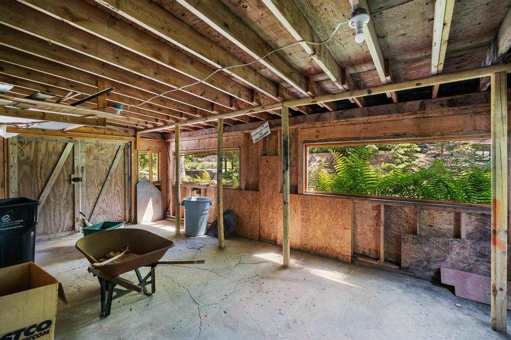 383 Heacock Road Harbor Springs MI 49740