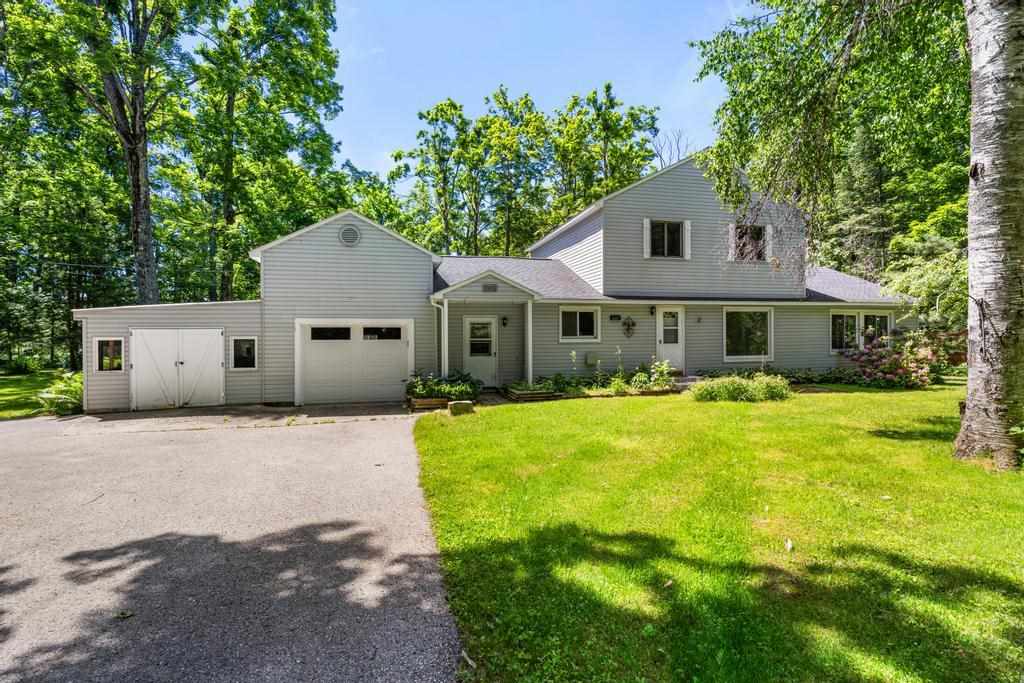 383 Heacock Road Harbor Springs MI 49740