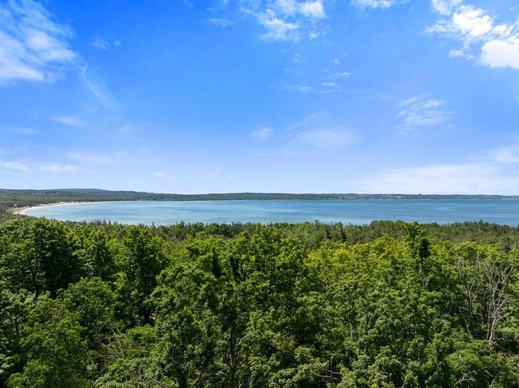 383 Heacock Road Harbor Springs MI 49740