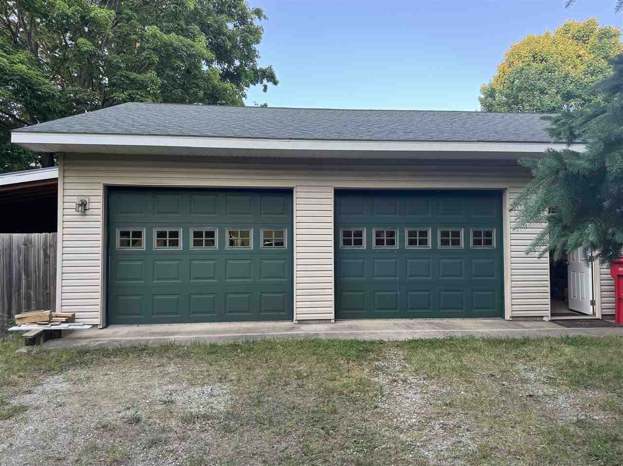 10590 N Hayes Lane Carp Lake MI 49718