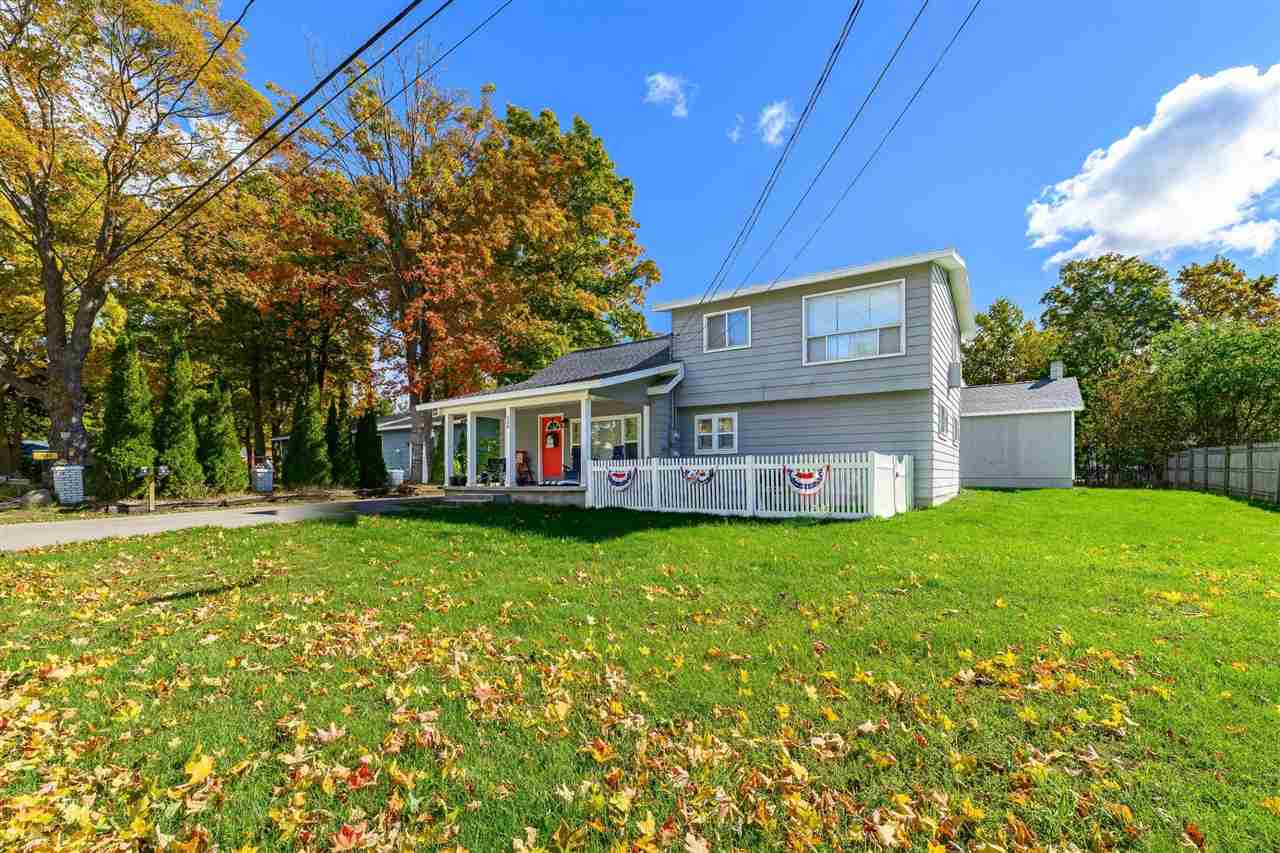 308 W Upright Street Charlevoix MI 49720