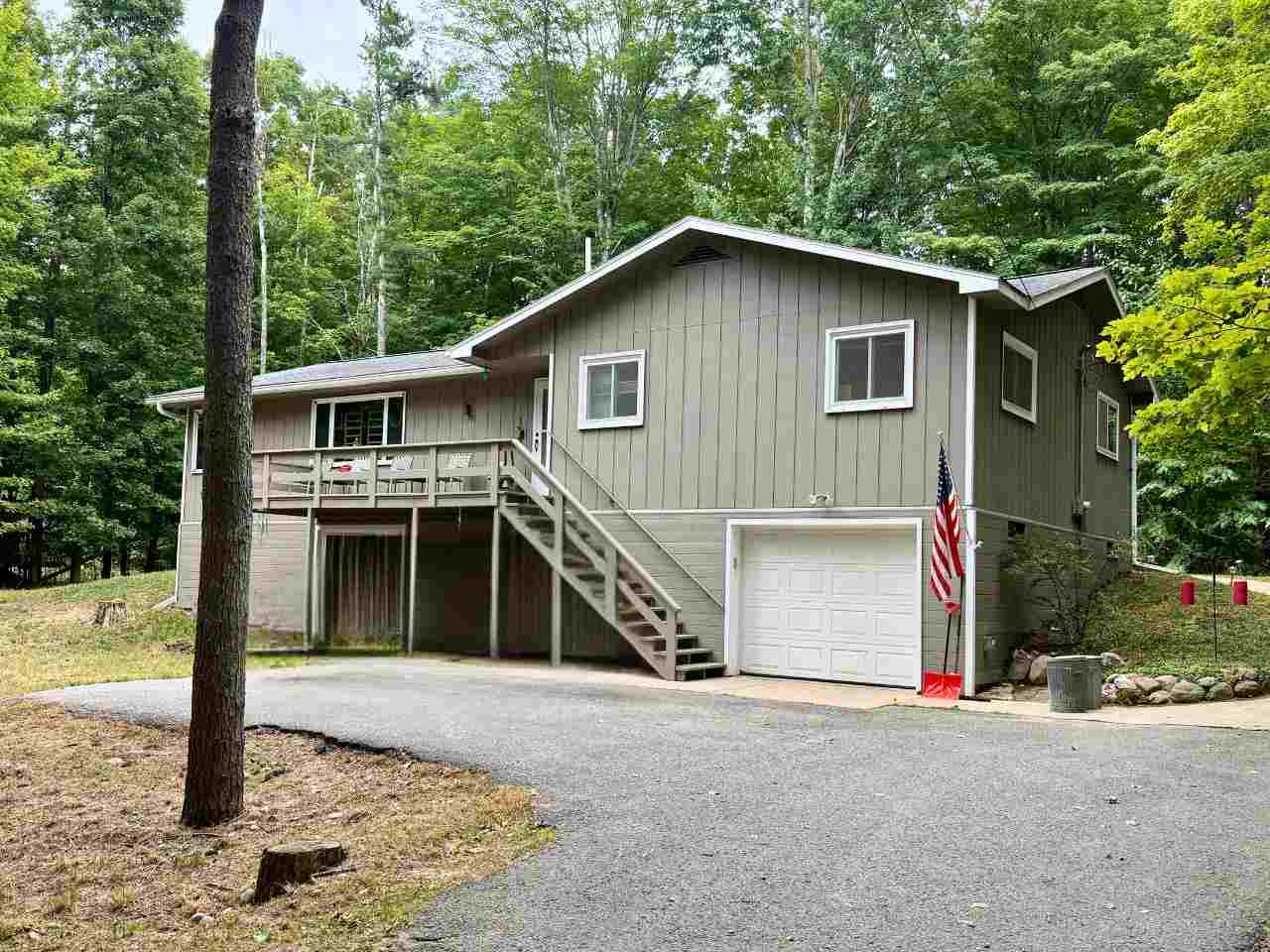 12678 Pa-be-shan Lane Charlevoix MI 49720