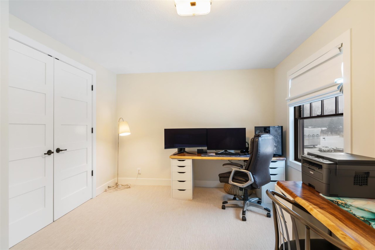 1056 Woodridge Drive Petoskey MI 49770