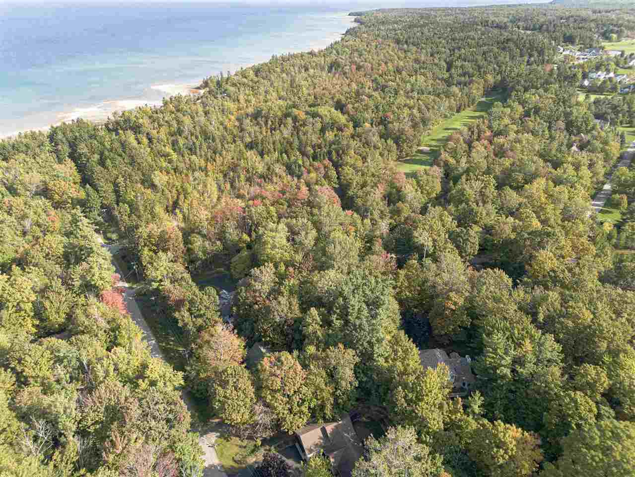 09370 Old Orchard Charlevoix MI 49720