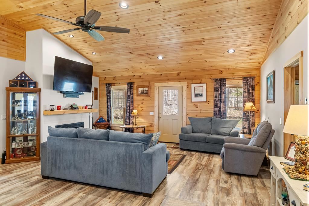 10398 W M-68 Alanson MI 49706