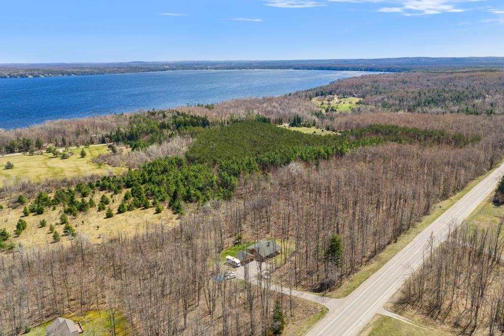 10398 W M-68 Alanson MI 49706