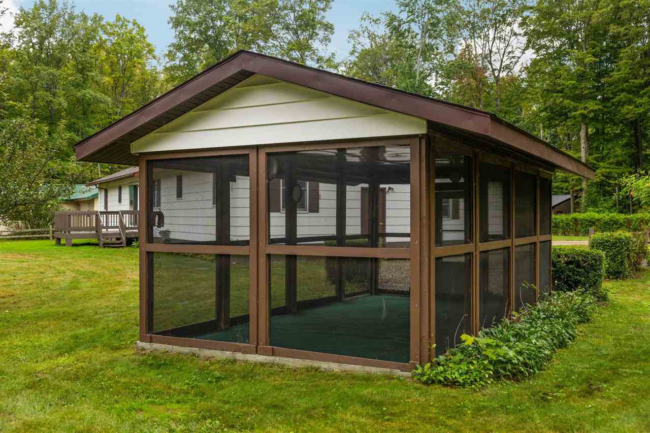 5182 E Shore Dr NE Drive Kalkaska MI 49646