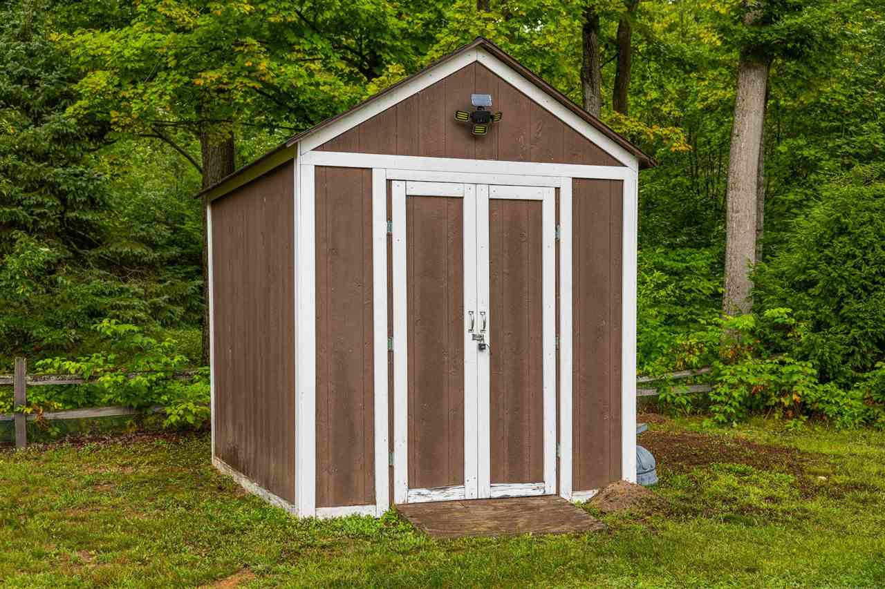 5182 E Shore Dr NE Drive Kalkaska MI 49646
