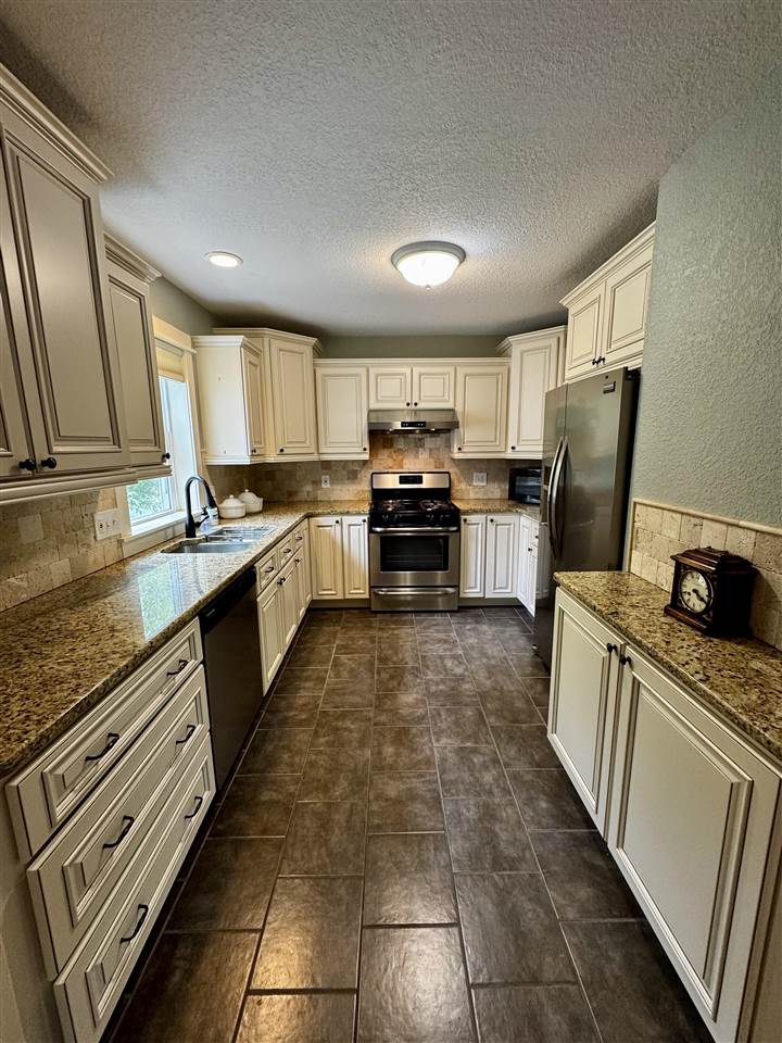 642 E Lake Street Harbor Springs MI 49740