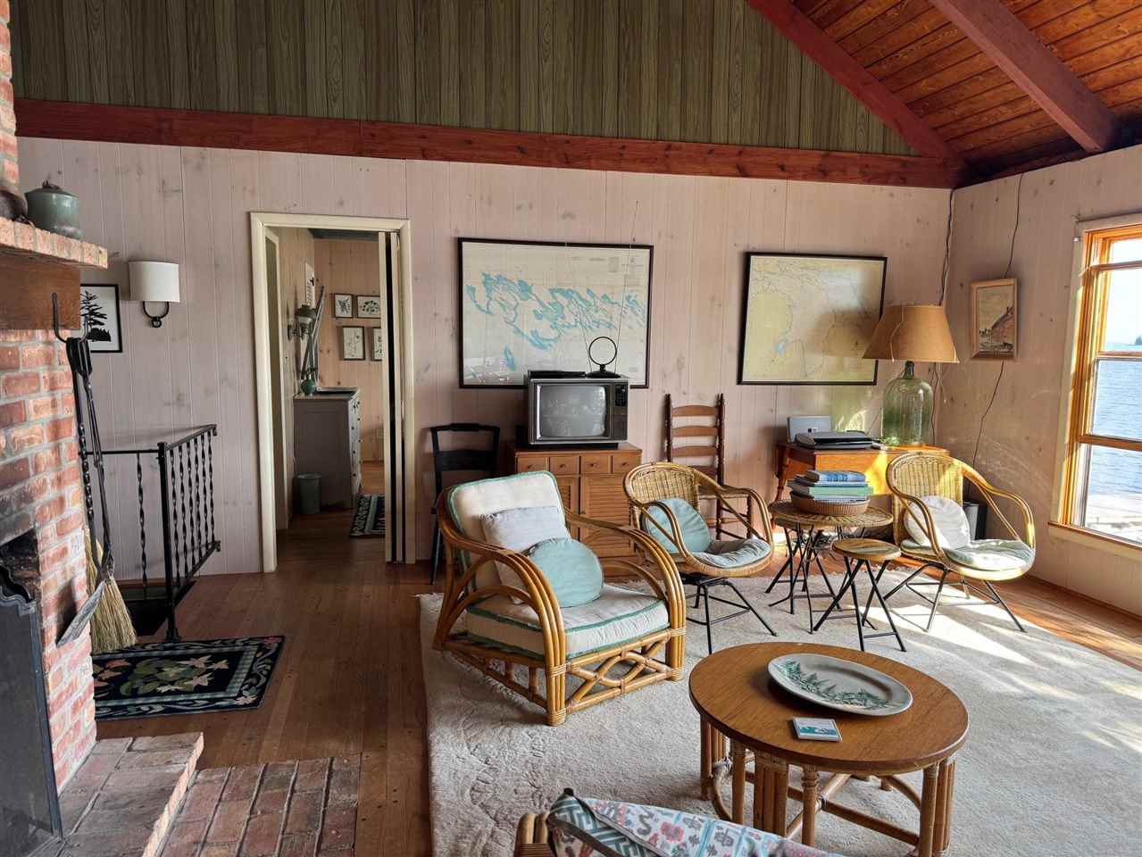 1934 S Coryell Island Cedarville MI 49719