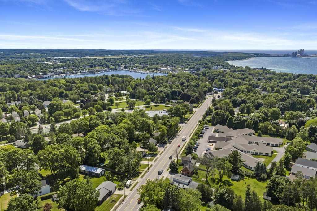 623 Petoskey Avenue Charlevoix MI 49720