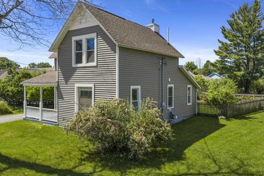 623 Petoskey Avenue Charlevoix MI 49720