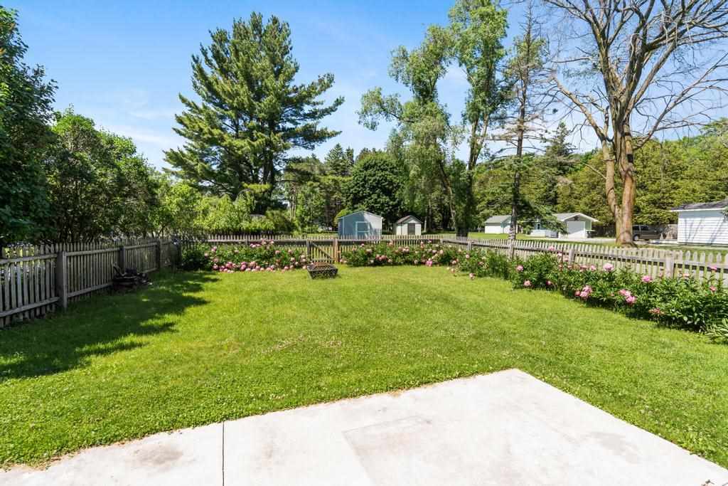 623 Petoskey Avenue Charlevoix MI 49720