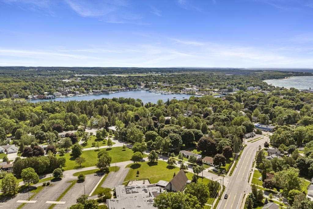 623 Petoskey Avenue Charlevoix MI 49720