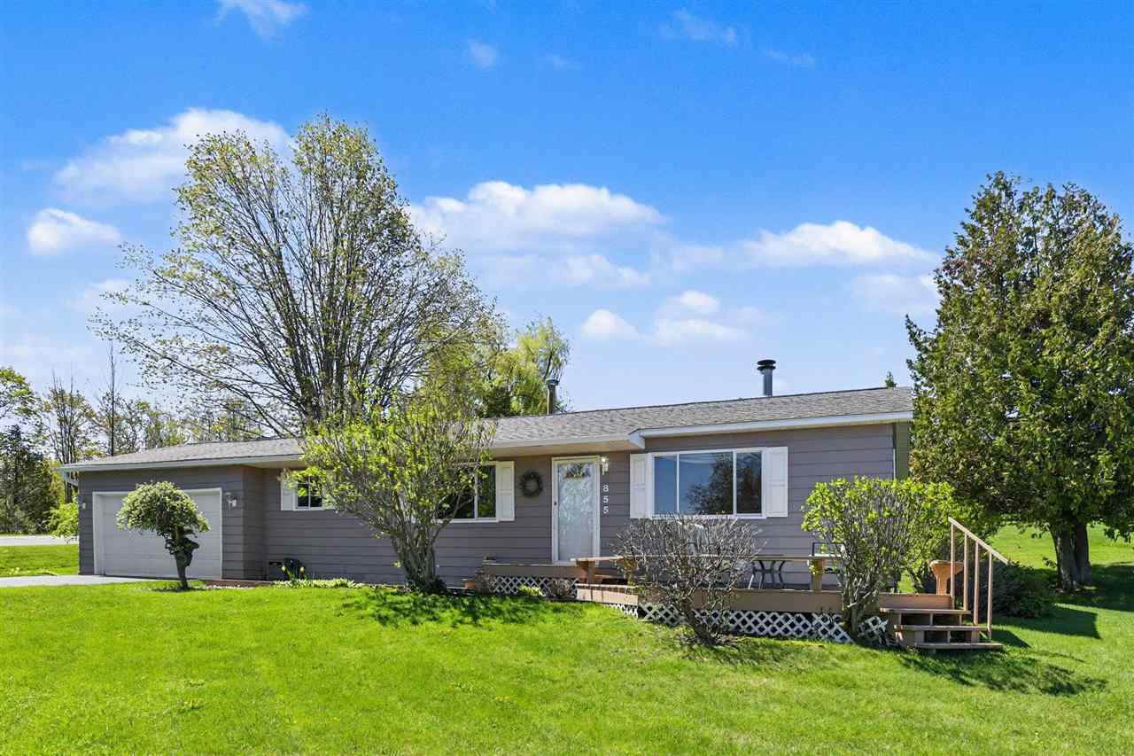 855 Country Lane Petoskey MI 49770