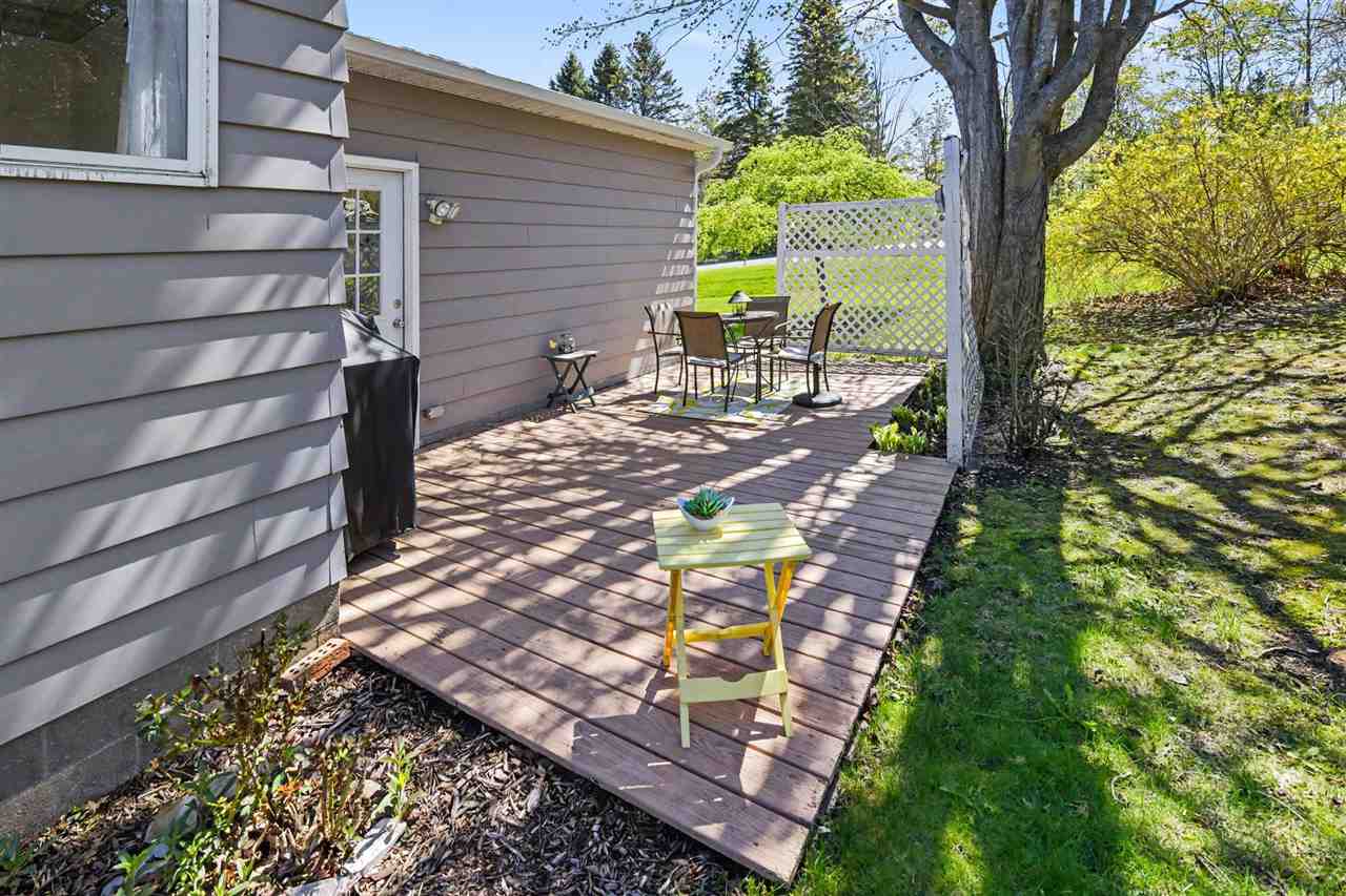 855 Country Lane Petoskey MI 49770