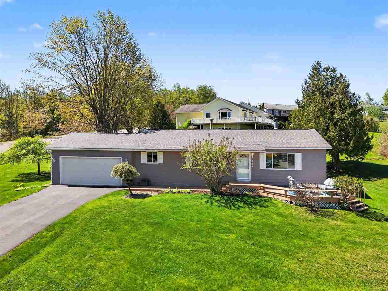855 Country Lane Petoskey MI 49770