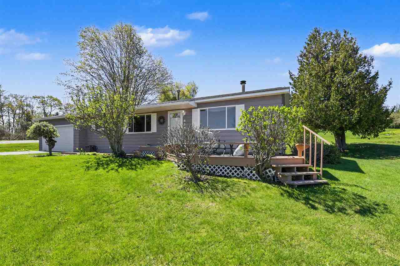 855 Country Lane Petoskey MI 49770